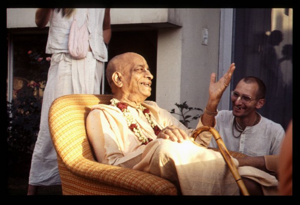 Srila Prabhupada answering questions